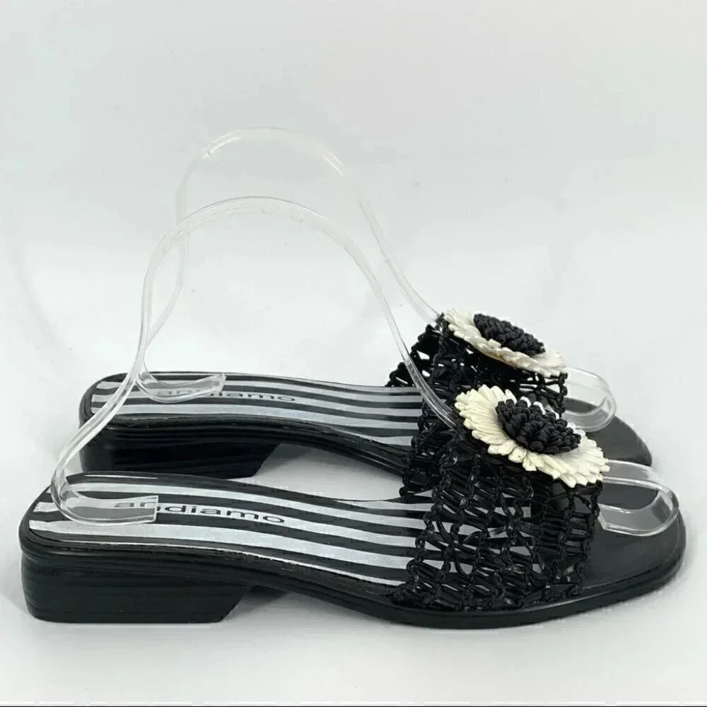 Andiamo womens sandals size 7.5 black white floral daisy vintage 90s slides